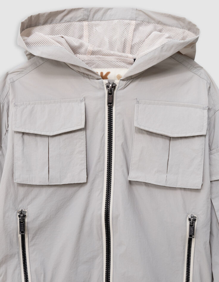 Chaqueta gris capucha multibolsillos nailon niño-4 Chaqueta gris capucha multibolsillos nailon niño-4